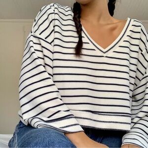 Urban Outfitters BDG - Lexi Oversized V-Neck Striped Sweater